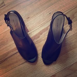 Bandolino black wedges peep toe size 7